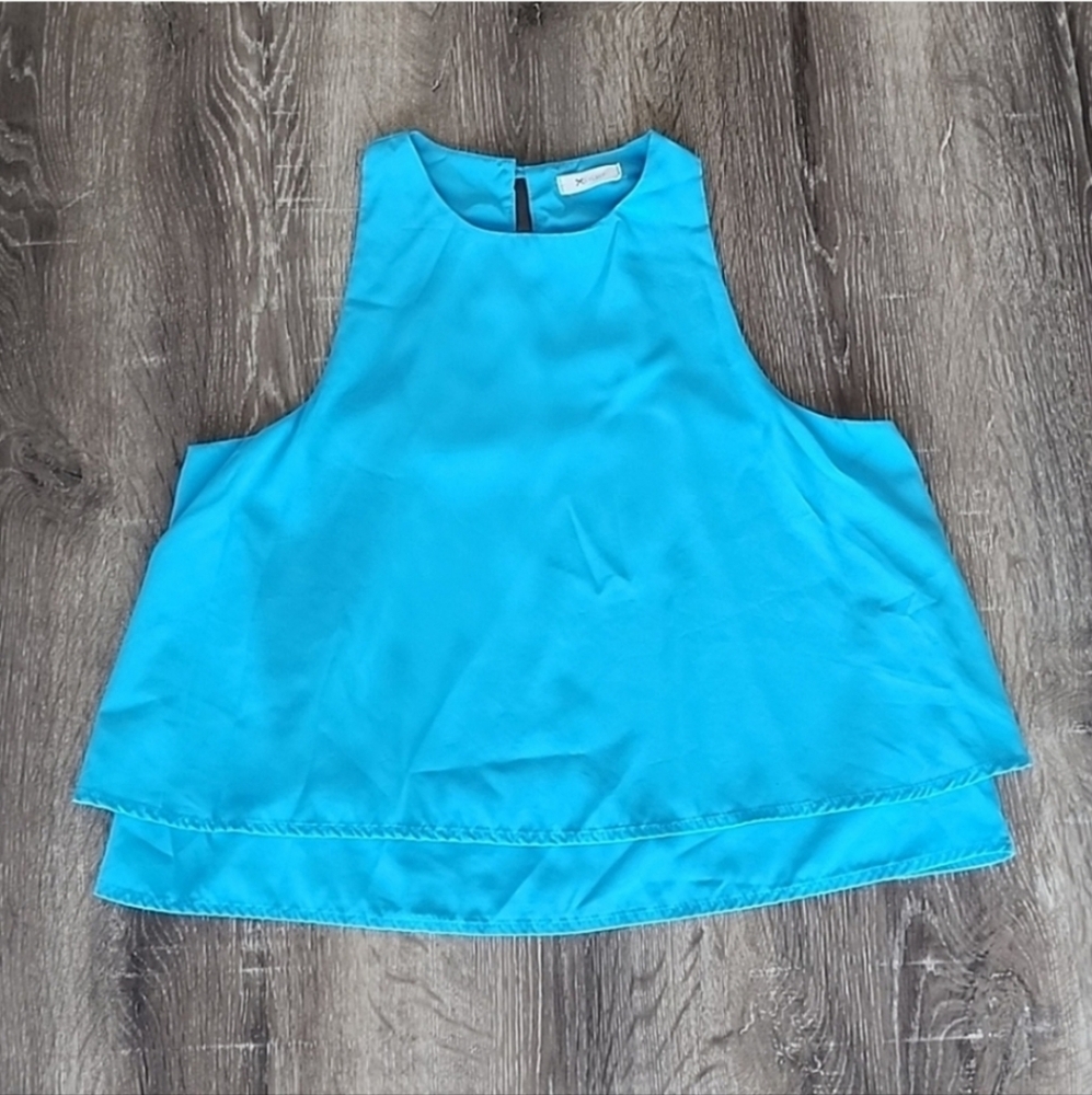 Everly Blue Double Layer Sleeveless Top Size Medium